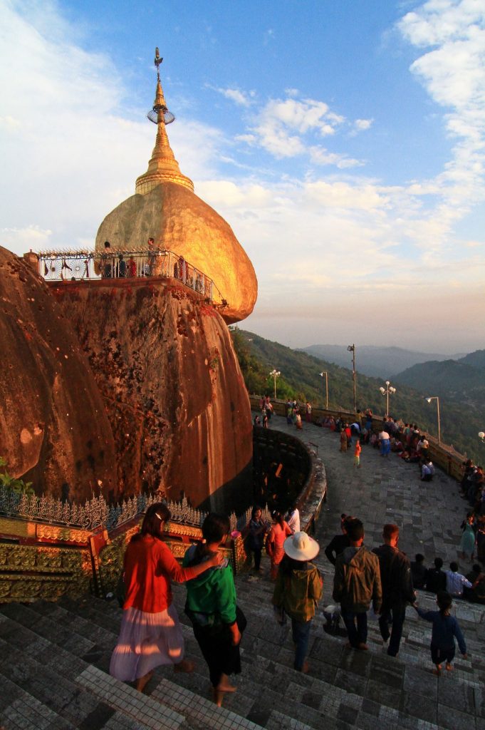Kyaiktiyo - Gold Rock. Burma Myanmar 
